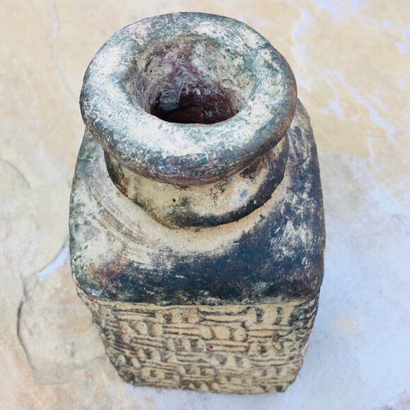 Primitive Mexican Weave Design Short Neck Square Clay Chunky Vessel Vase - Picture 11 of 16